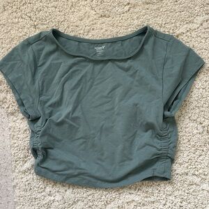 Old navy active cropped workout top